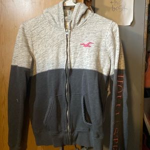 Hollister zip up hoodie size medium